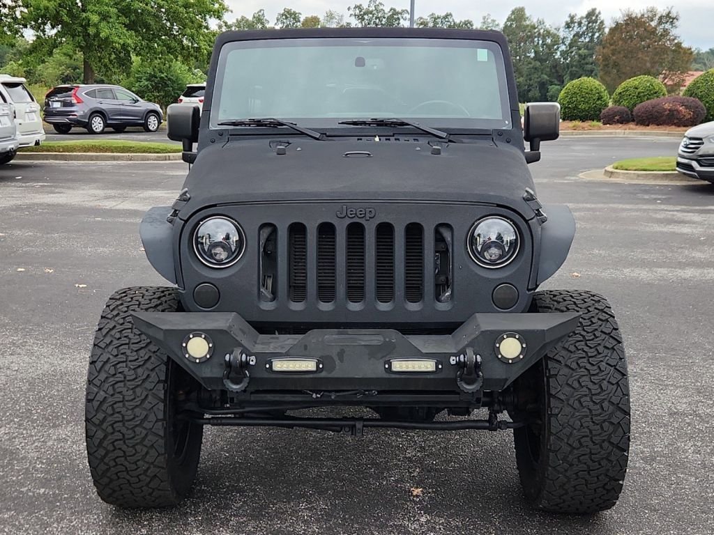 2015-Jeep-Wrangler_556174-2