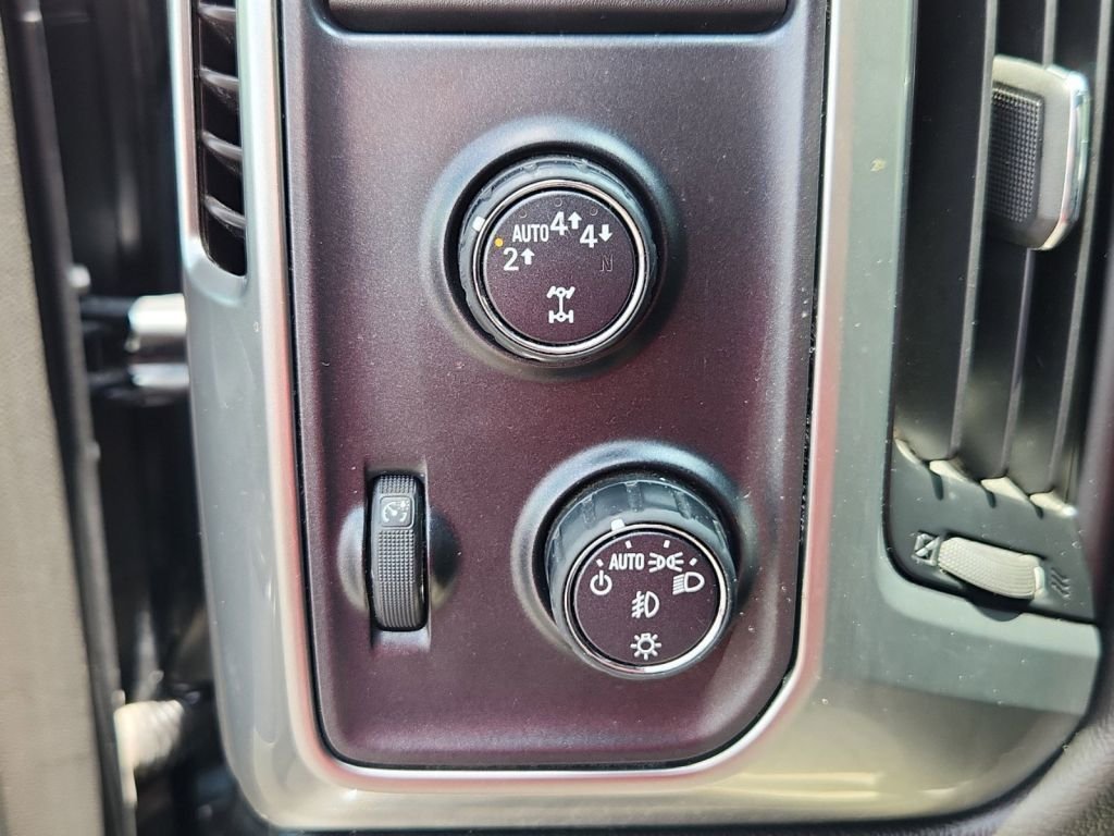 2017-Chevrolet-Silverado_1500_456071-15