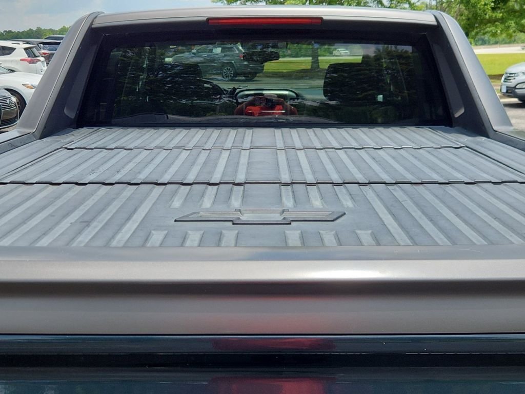 2017-Chevrolet-Silverado_1500_456071-8