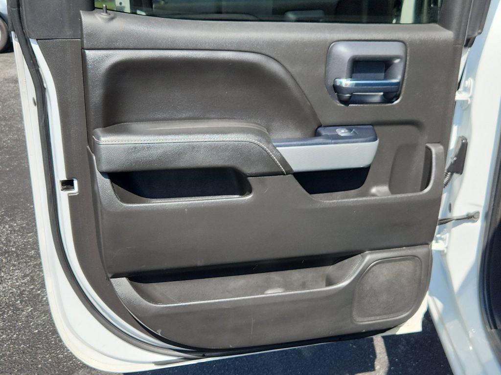 2018-Chevrolet-Silverado_1500_253605-23