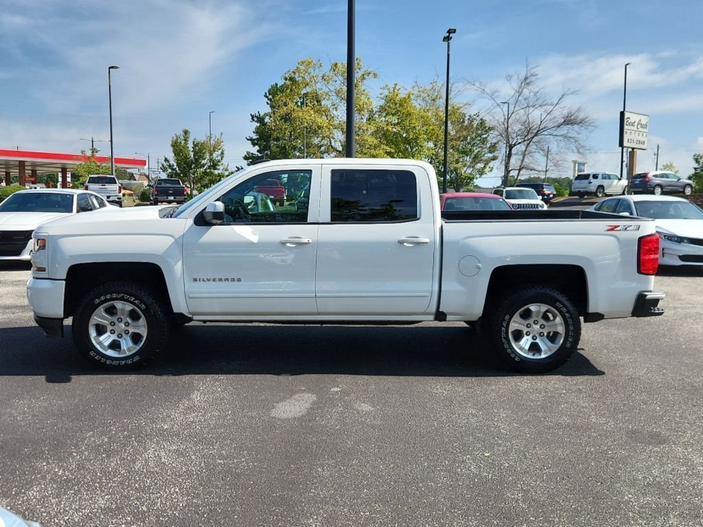 2018-Chevrolet-Silverado_1500_253605-9