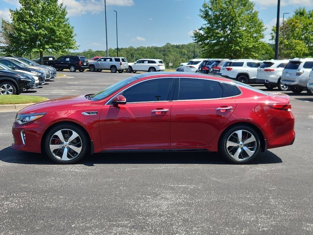 2018-Kia-Optima_239650-9
