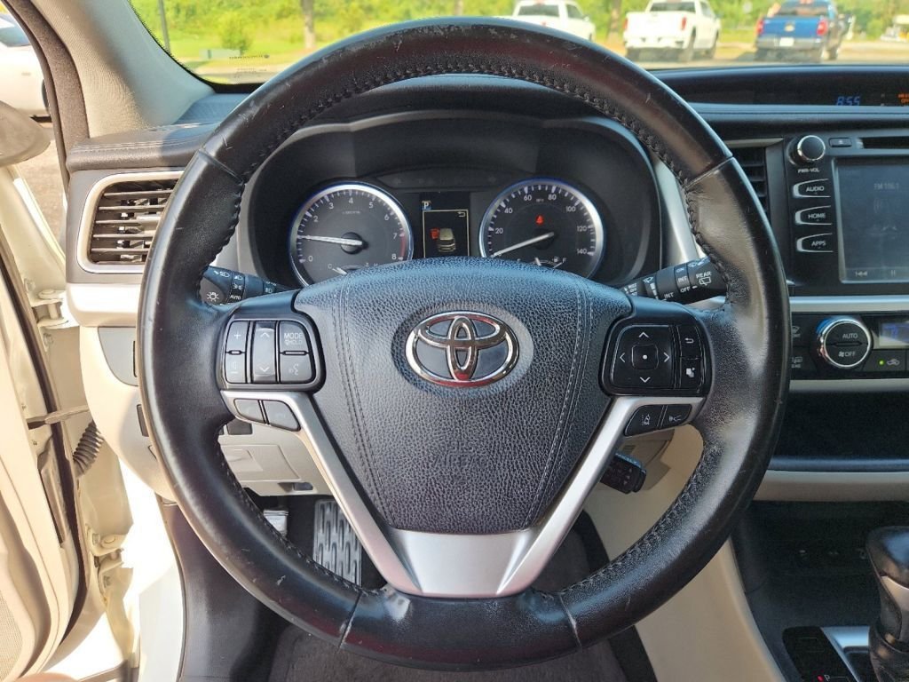 2018-Toyota-Highlander_805968-16
