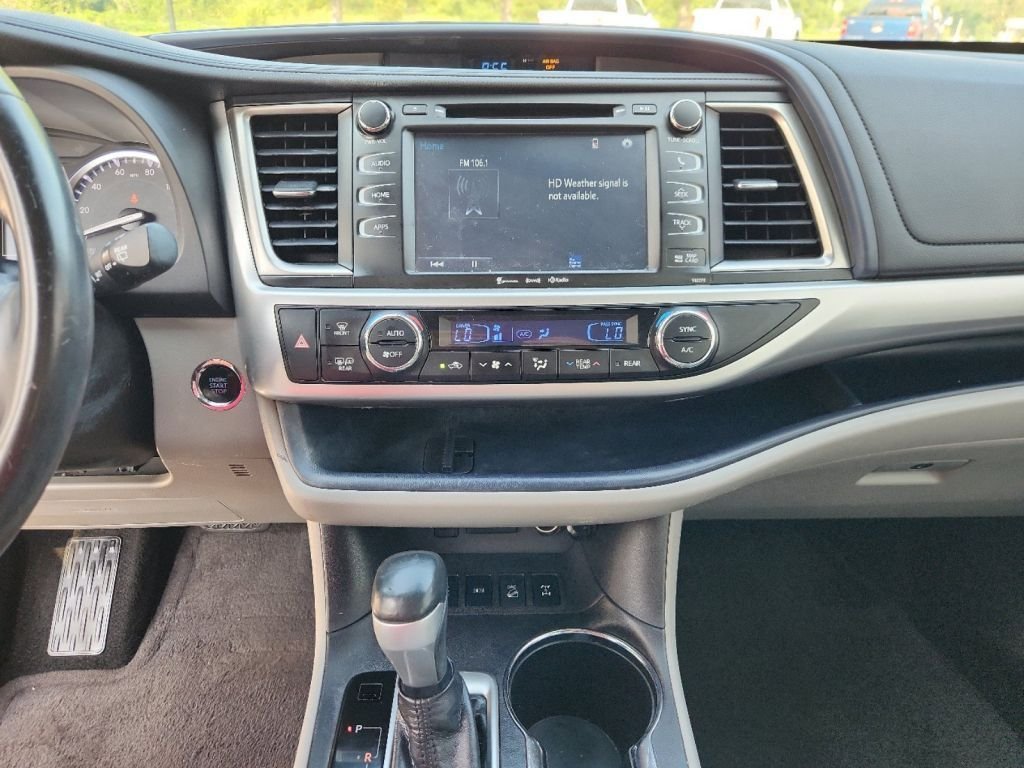 2018-Toyota-Highlander_805968-21 (1)