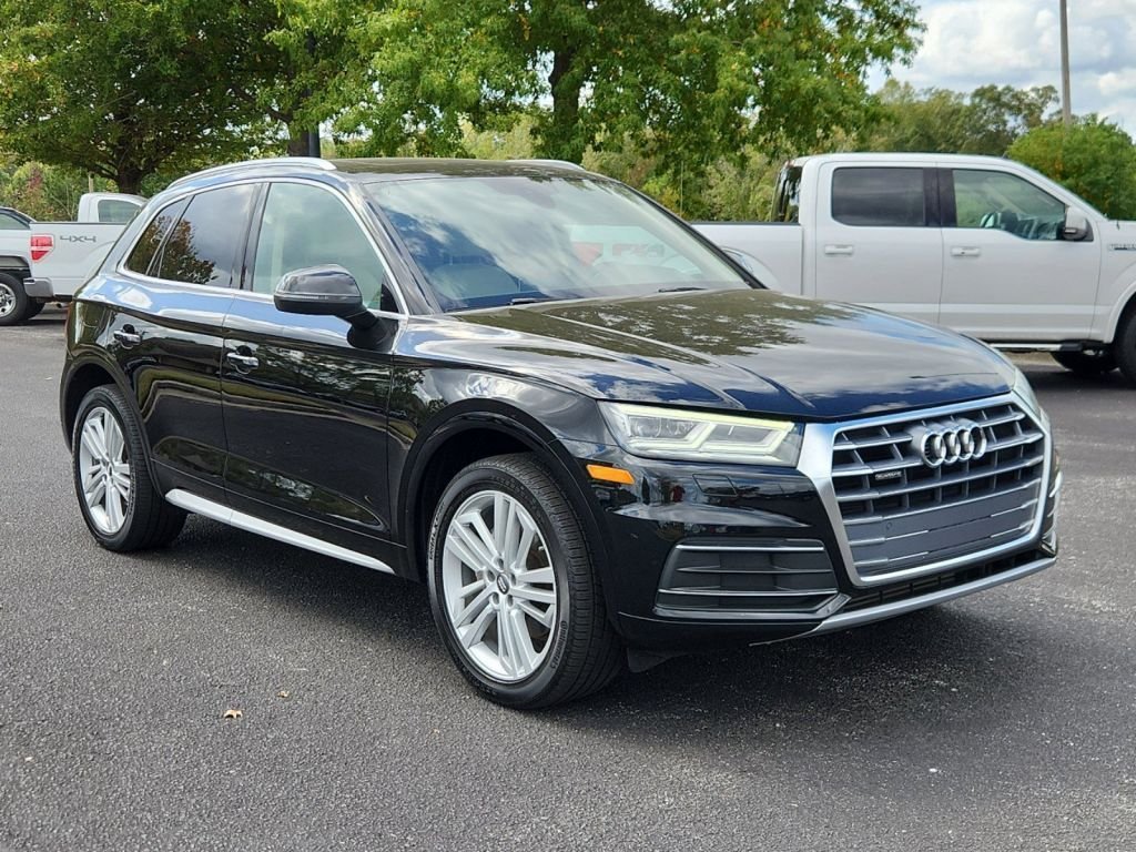 2019-Audi-Q5_132750-3