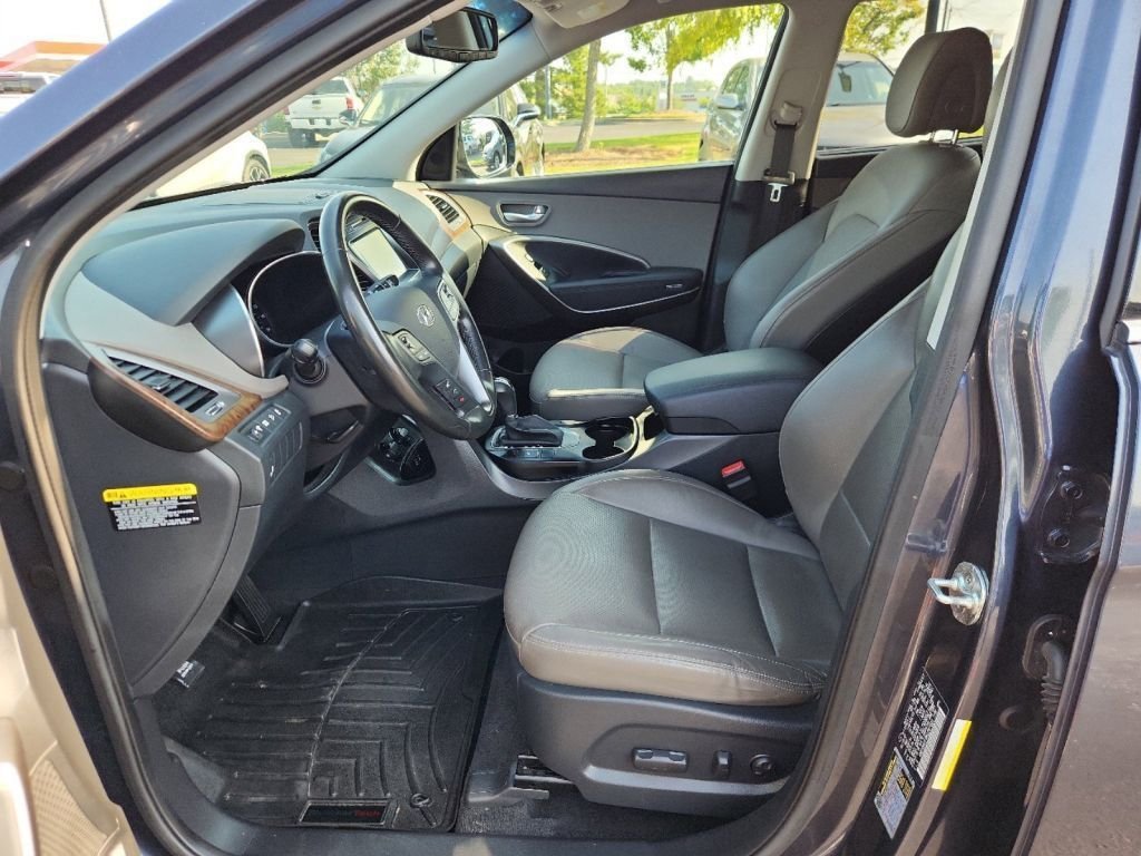 2019-Hyundai-Santa_Fe_Xl_297844-13