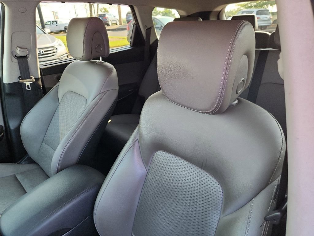 2019-Hyundai-Santa_Fe_Xl_297844-14