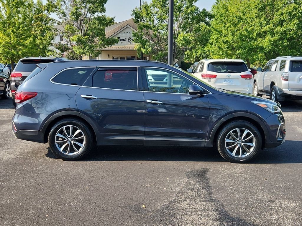 2019-Hyundai-Santa_Fe_Xl_297844-5
