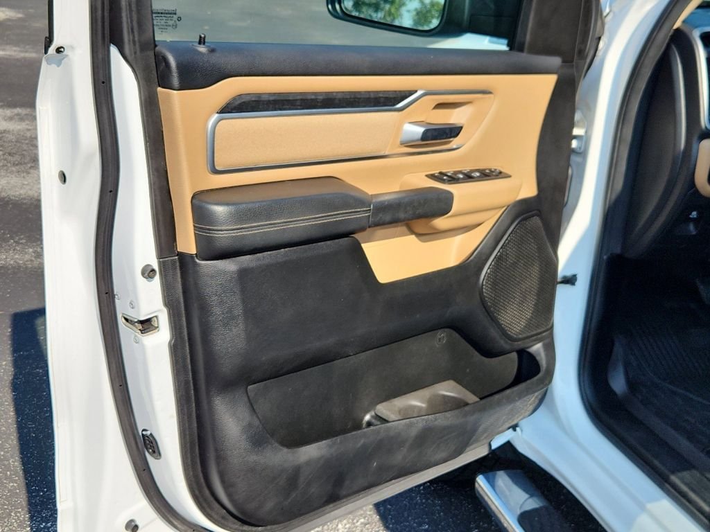 2019-Ram-1500_570677-10