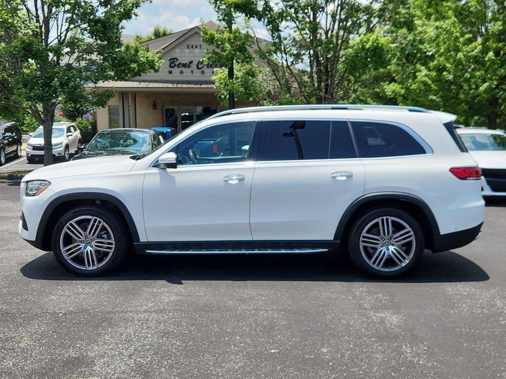 2021-Mercedes-benz-Gl_Class_382342-10