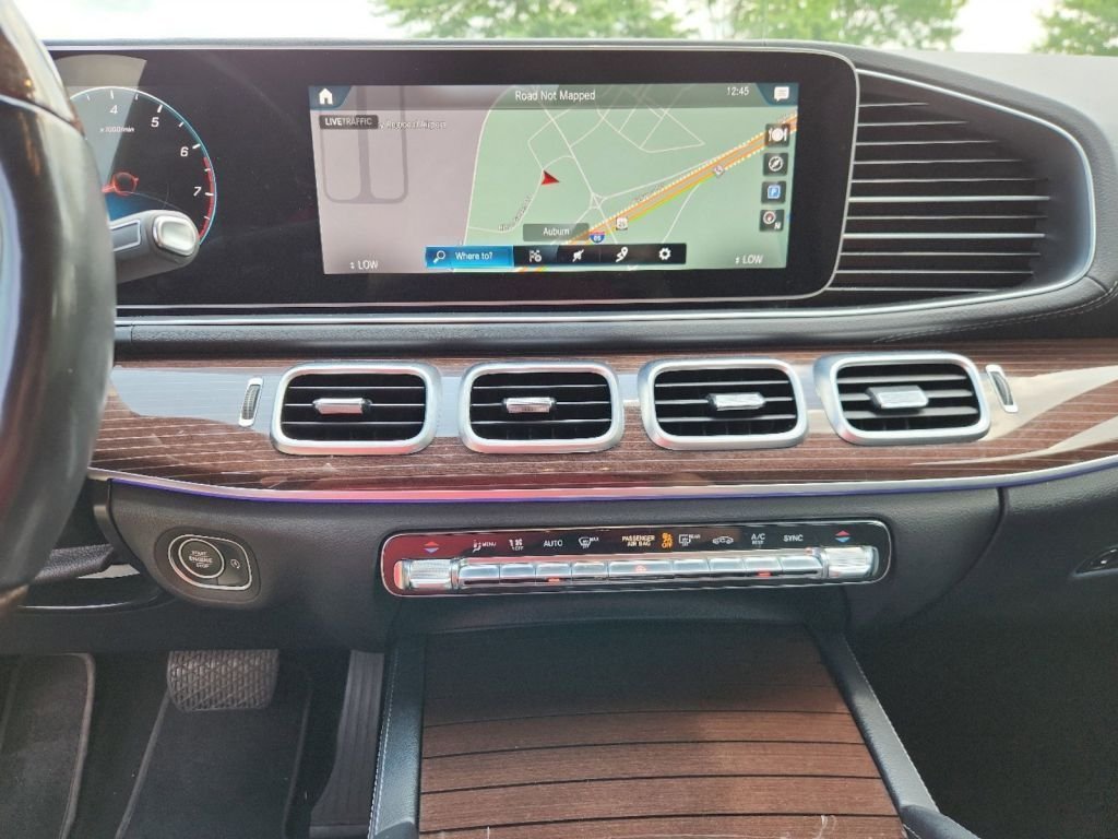 2021-Mercedes-benz-Gl_Class_382342-22 (1)