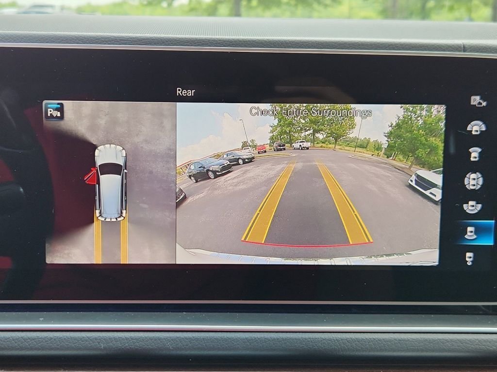 2021-Mercedes-benz-Gl_Class_382342-27