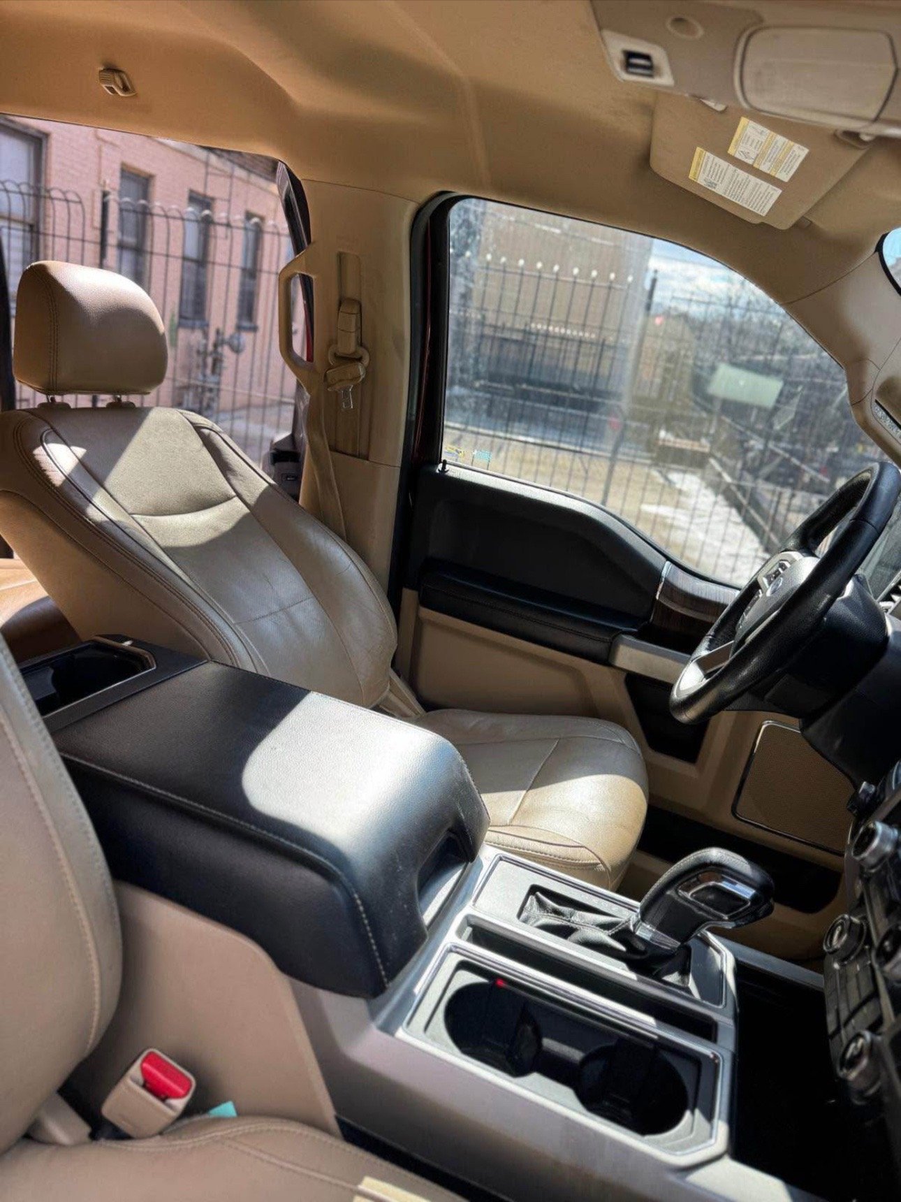 TikSave.io_7611337397699136782_11 2015 FORD F-150 LARIAT