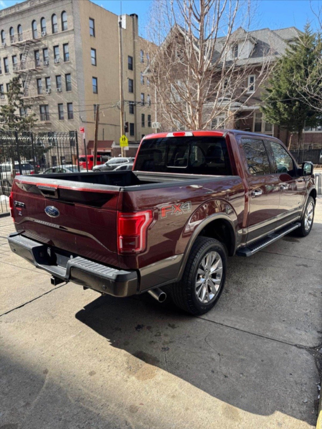 TikSave.io_7611337397699136782_15 2015 FORD F-150 LARIAT