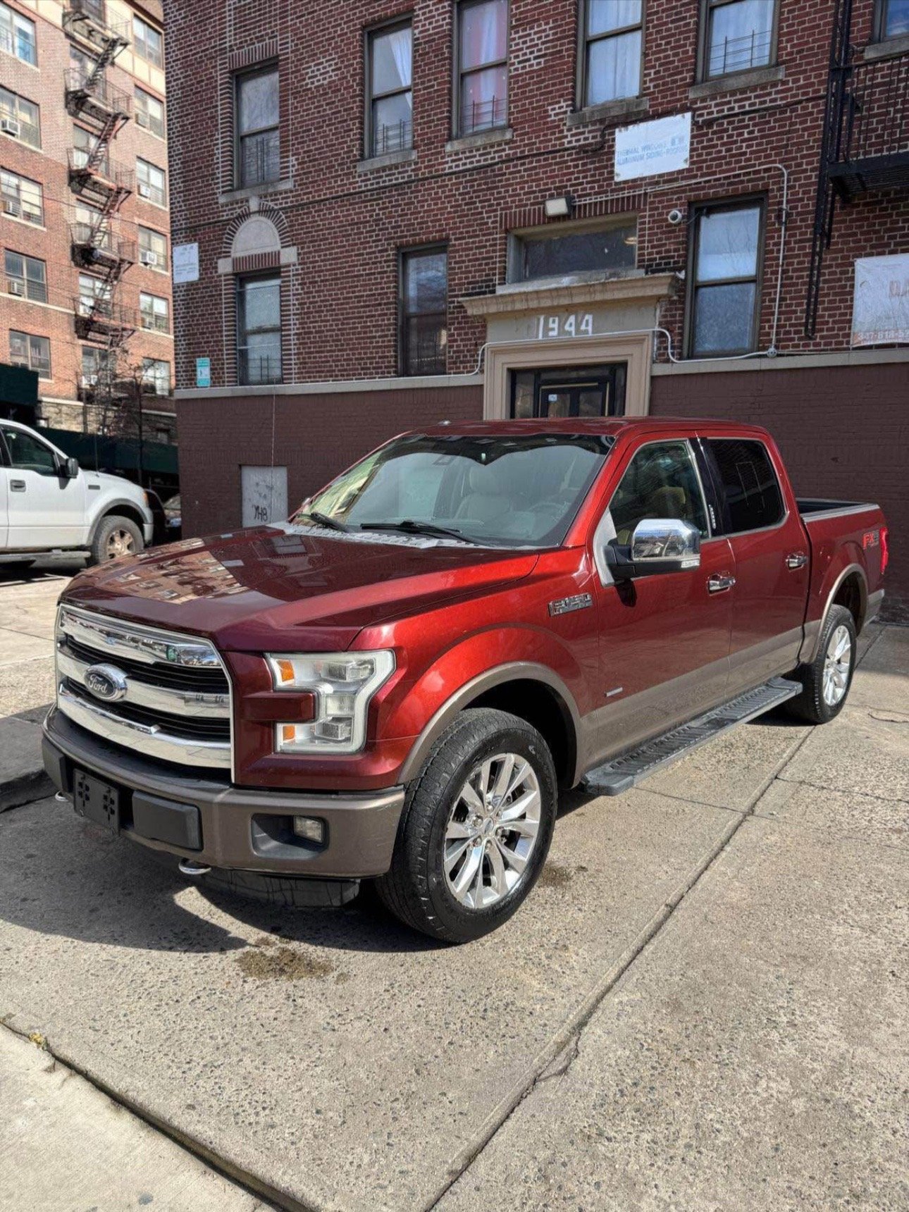 TikSave.io_7611337397699136782_3 2015 FORD F-150 LARIAT