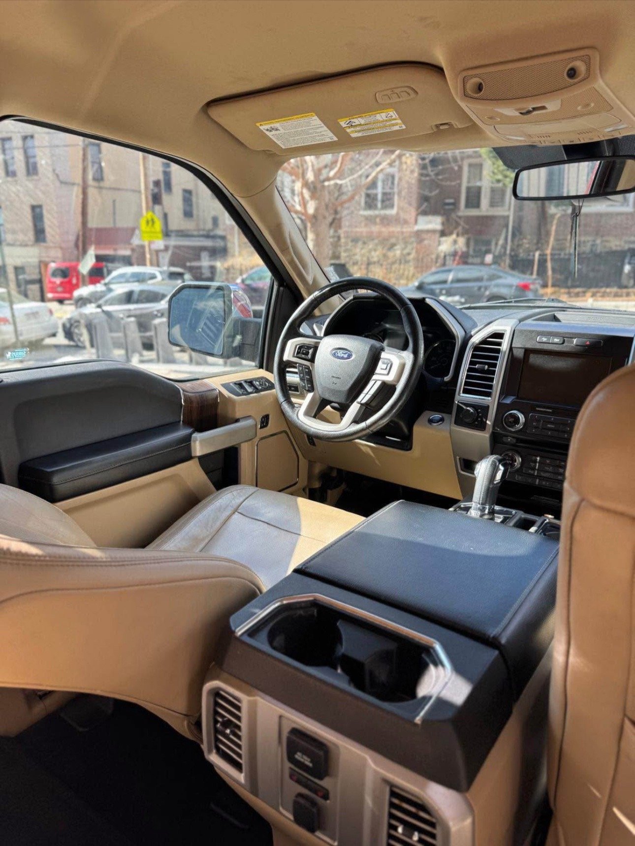 TikSave.io_7611337397699136782_4 2015 FORD F-150 LARIAT