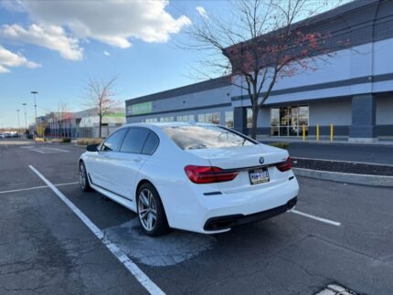 2016 BMW 740i